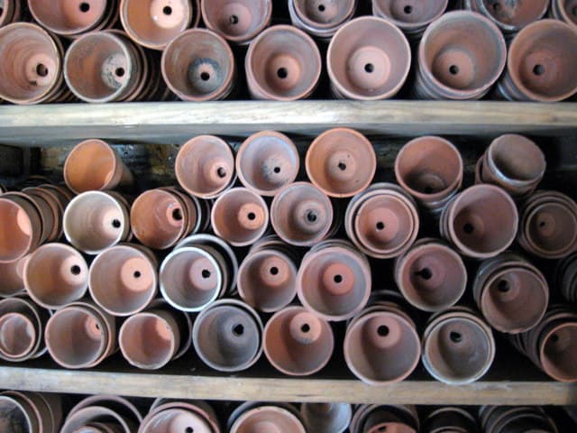Clay pot in various sizes