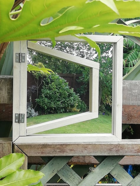 Window-type garden mirror