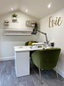 Customer Spotlight: Evie's BillyOh Log Cabin Nail Salon