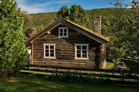 Small log cabin