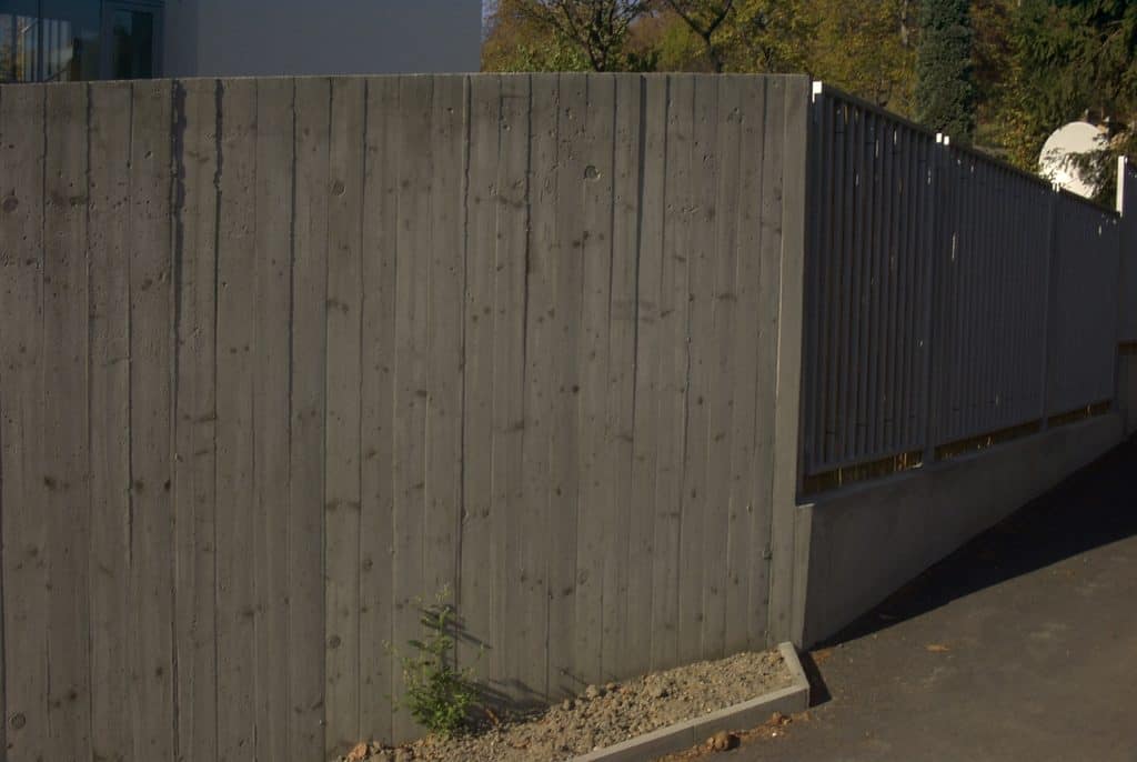 Concrete fence