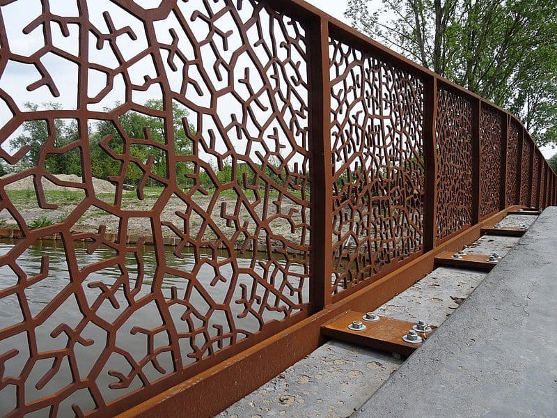 Modern fencing with cut-out panels