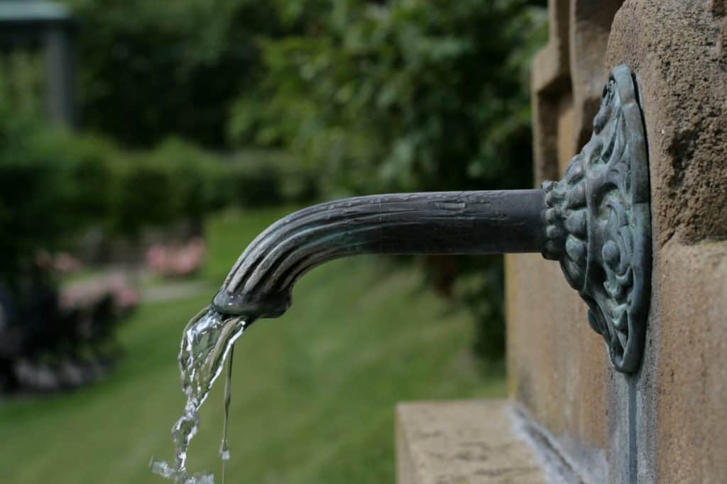 Garden water feature