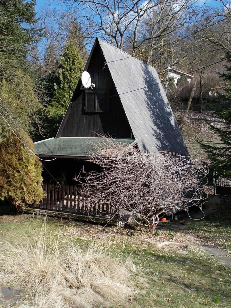 A structure garden room