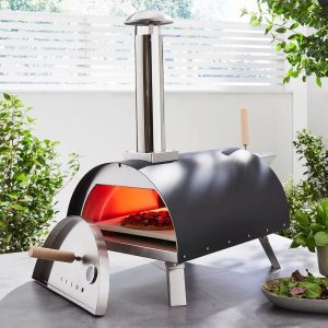 Insulated pizza oven
