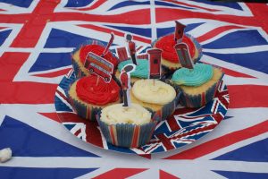 Whitwell_Diamond_Jubilee_2012_street_party_cupcakes