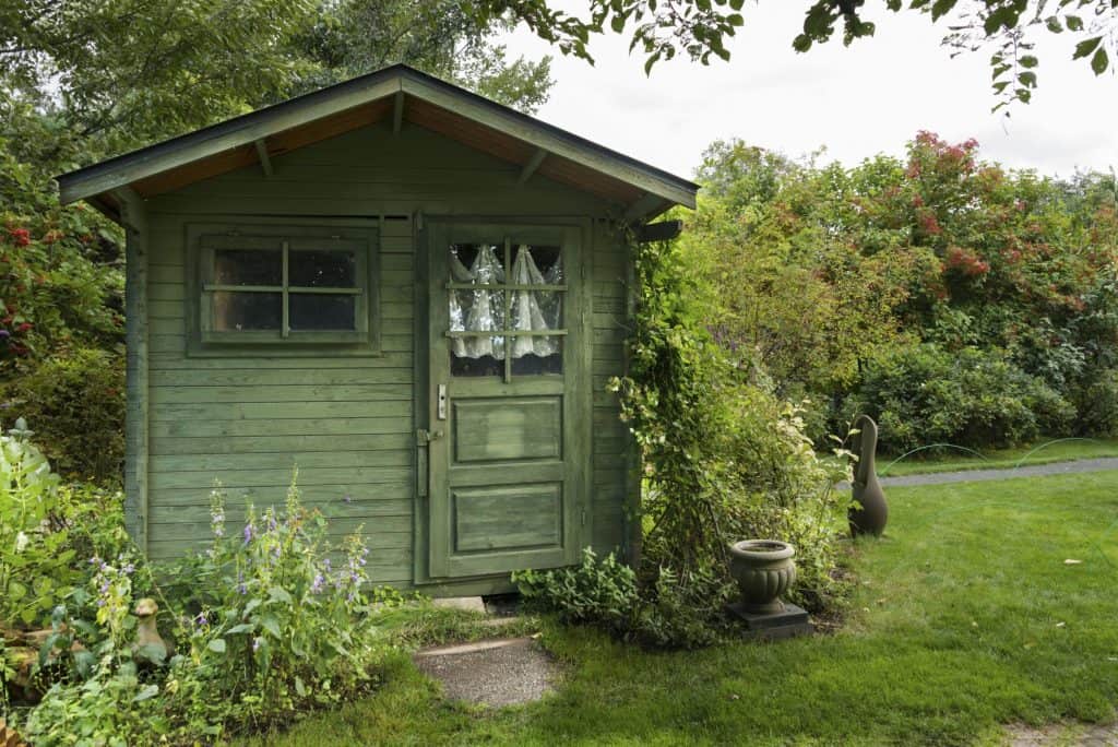 Green shed exterior wall paint