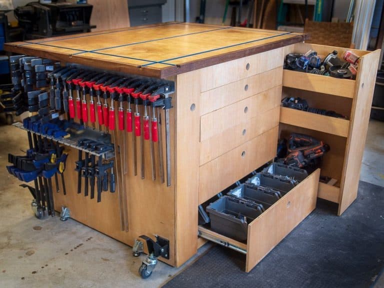 DIY mobile workbench