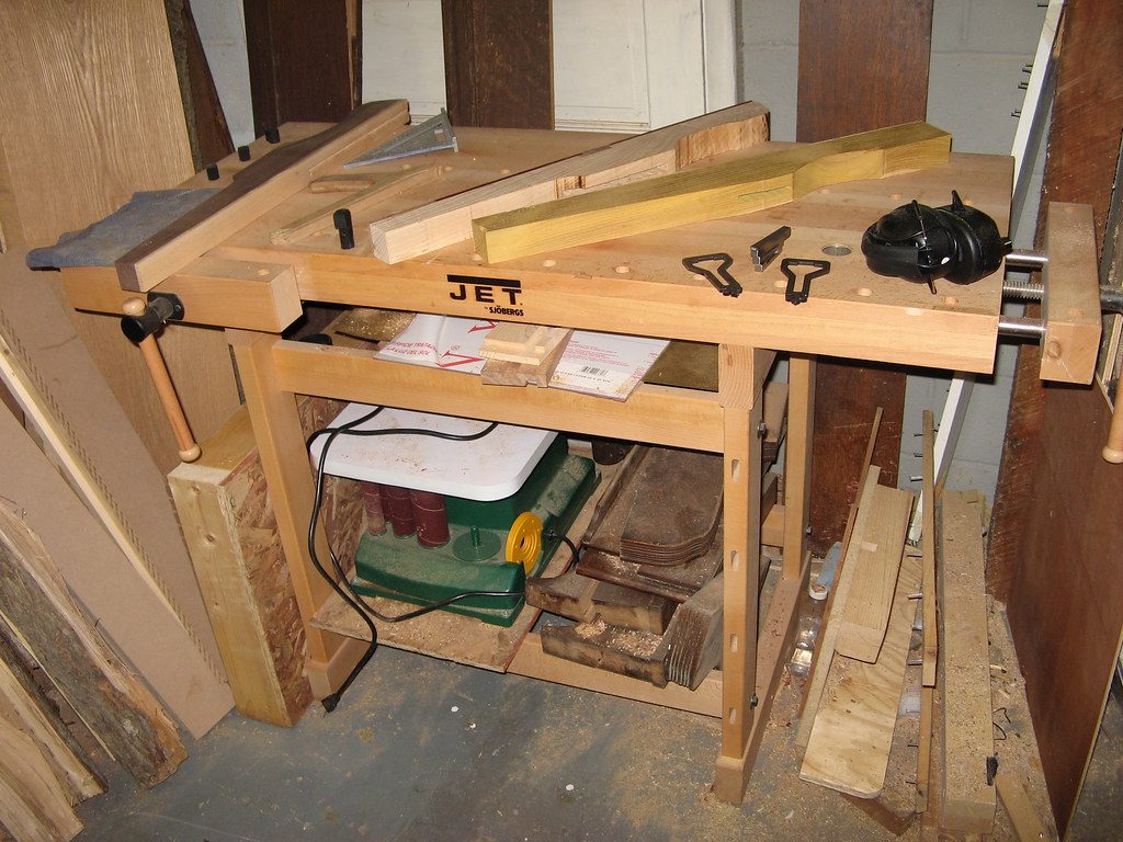 DIY wooden workbench