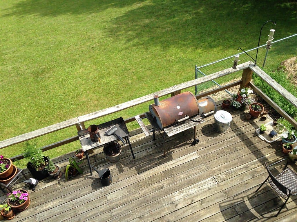 Outdoor kitchen on a decked patio