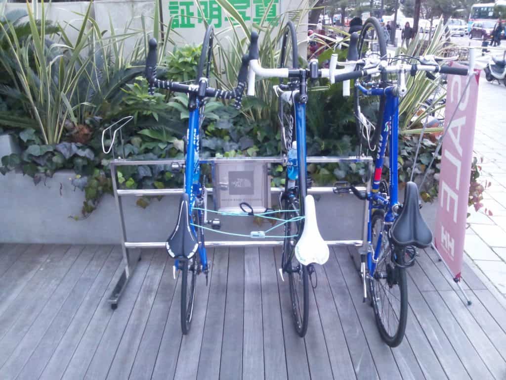 Bikes on freestanding racks