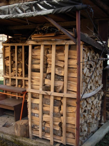 Pallet rack storage for firewood