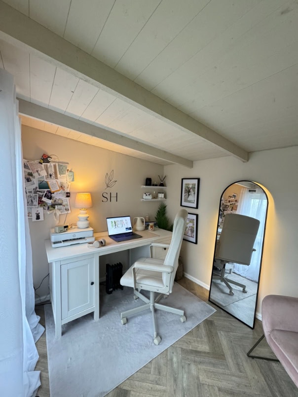 Customer's image of a BillyOh log cabin